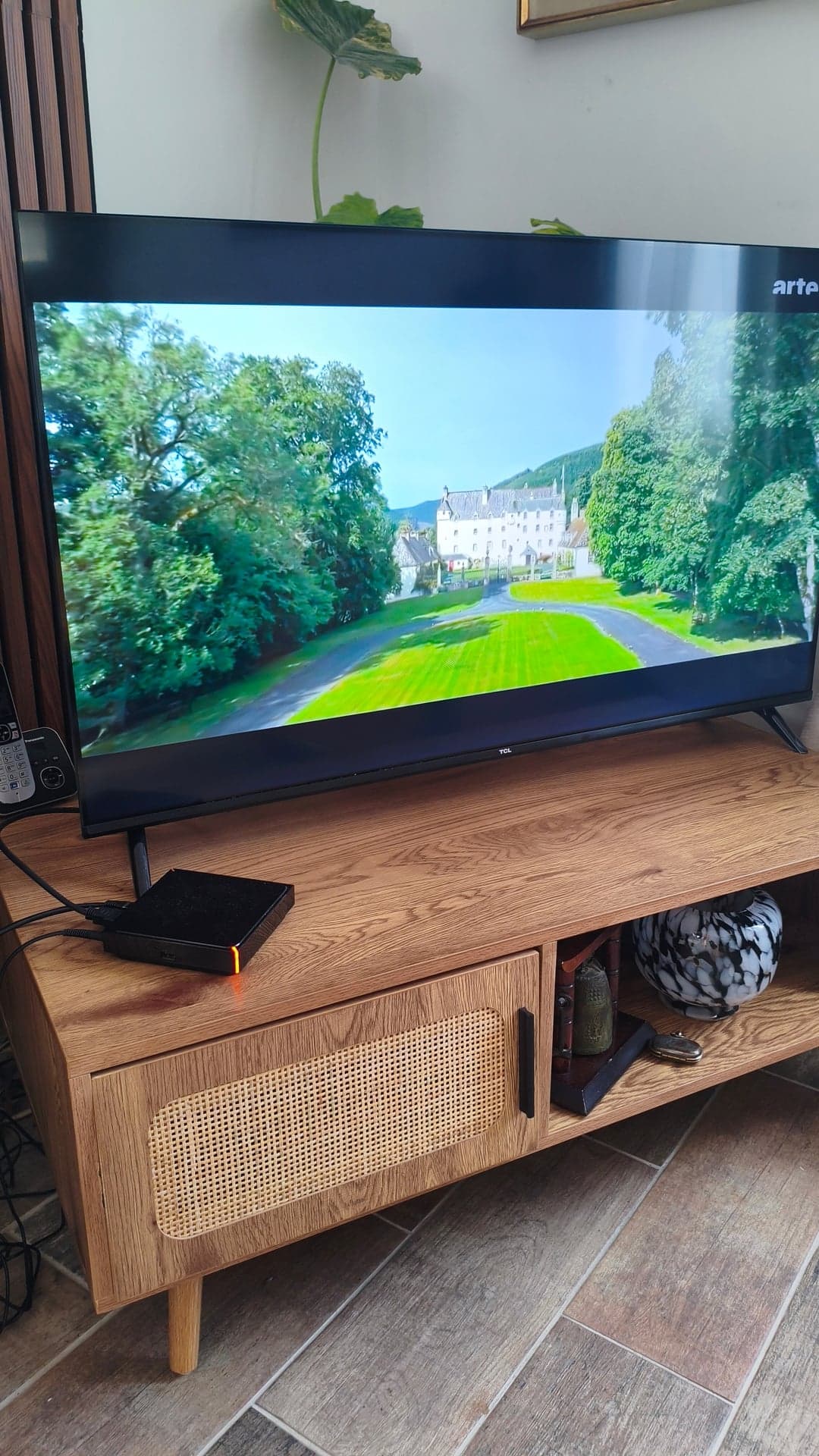 Installation d’une télévision connectée avec décodeur Orange à Châtenoy-le-Royal