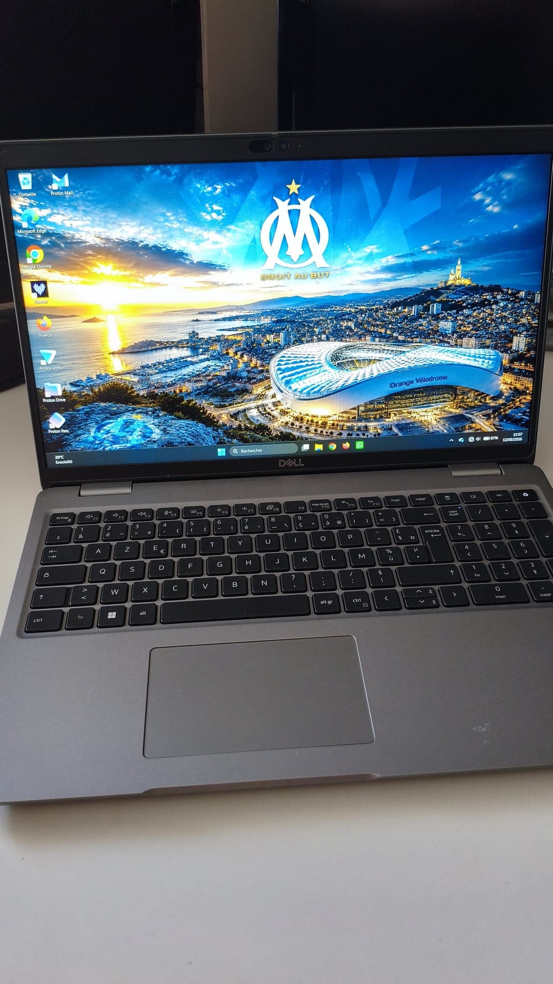 Ordinateur portable Dell Latitude 5540 à Jambles — photo 3